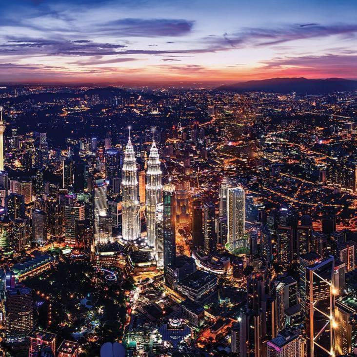 Scarletz Suites Twin Tower Klcc Kuala Lumpur By Okidoki Exterior photo